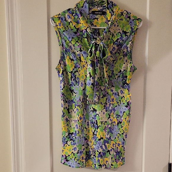 Nine West Women's Floral Sleeveless Top - Multicolor - Picture 2 of 9
